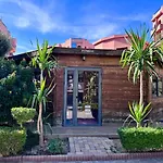 Rentsuite Premium Village 3 Luxurious Residence With Multiple Swimming Pools