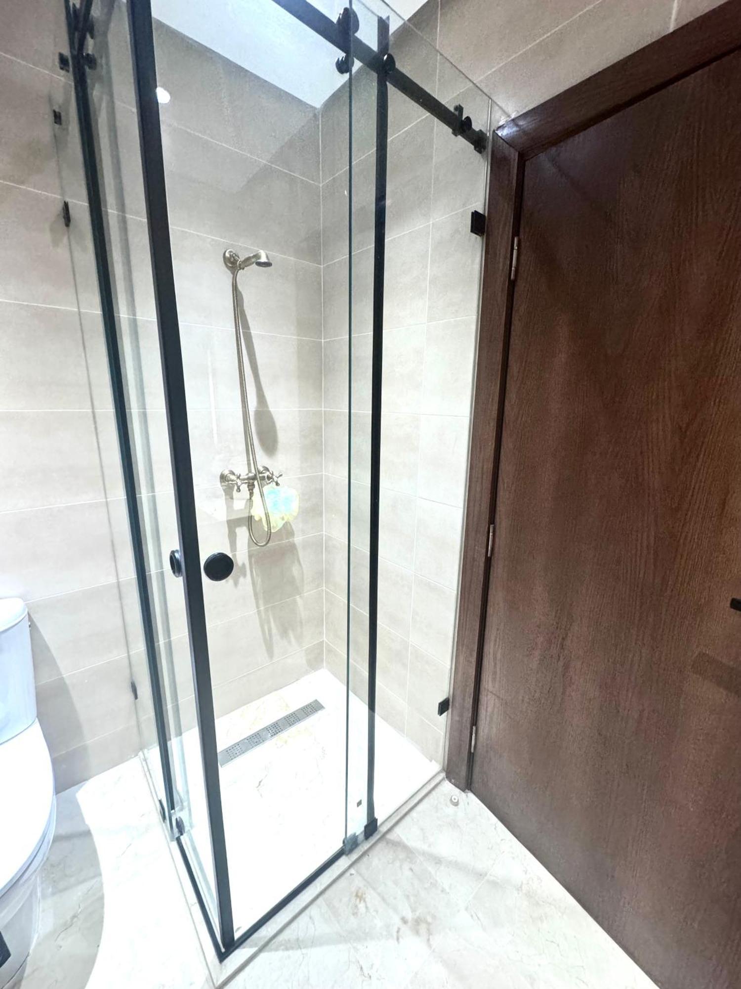 Rentsuite Premium Village 3 Luxurious With Multiple Swimming Pools Appartement